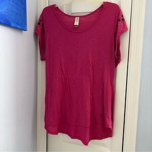 Pink XXL short sleeve T-shirt with jeweled sleeves